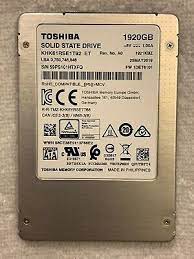 TOSHIBA 7680GB KHK61RSE7T68 2.5 SSD
